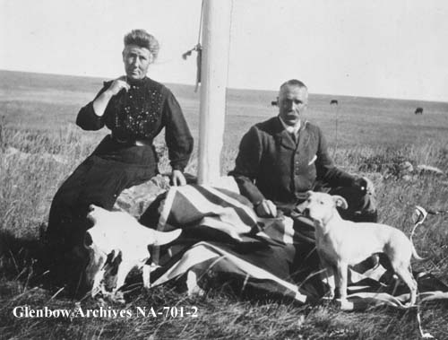 Photo of Catherine (née Dawson) and Robert Turner, ca. 1905, taken on the Turner ranch at the northern end of Turner Valley. (Glenbow Archives, NA-701-2.)