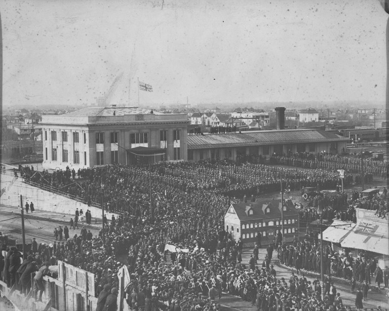 Soldiers in the 49th Battalion return to Edmonton, Alberta from Europe after the end of the First World War. March 22, 1919 (Provincial Archives of Alberta, A18513)