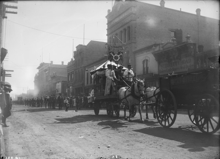 The Calgary Lathers’ Union, Local 221, participating in an early twentieth-century Labour Day parade (ca. 1908). Courtesy of the Provincial Archives of Alberta, IR231