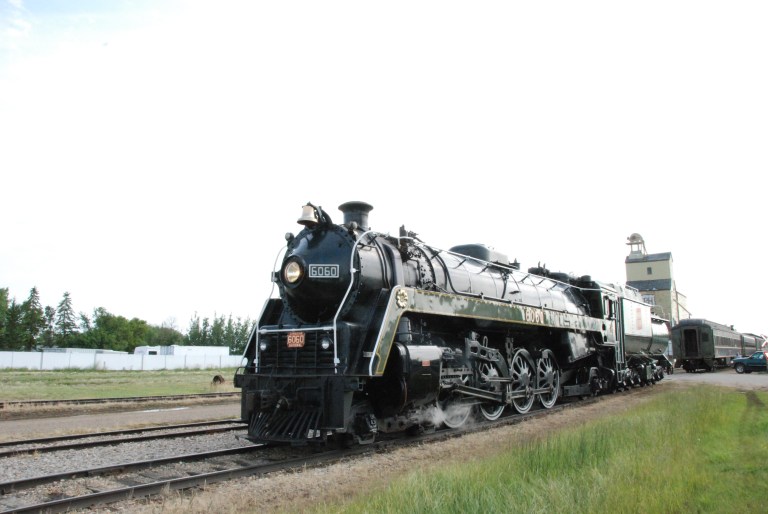 Canadian National Railways Steam Locomotive 6060 in Stettler (2009)
