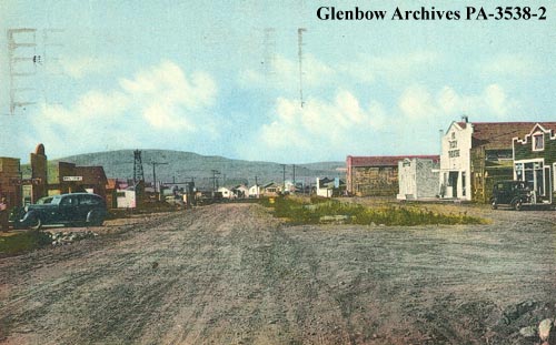 Longview, Alberta  1940-1945. The community was known as “Little New York” following a 1936 oil discovery in Turner Valley. It was likely a sarcastic reference to the frantic pace of development at the town site. (Glenbow Archives, PA-3538-2).