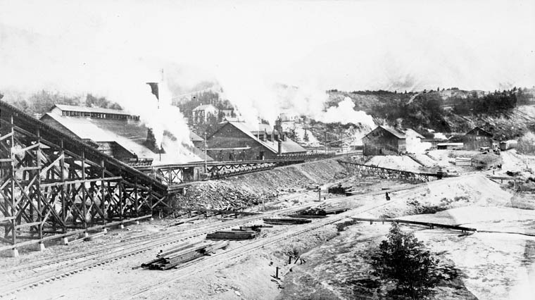 Bankhead Coal Mine, AB, 1906. Source: Library and Archives Canada, MIKAN 3302530