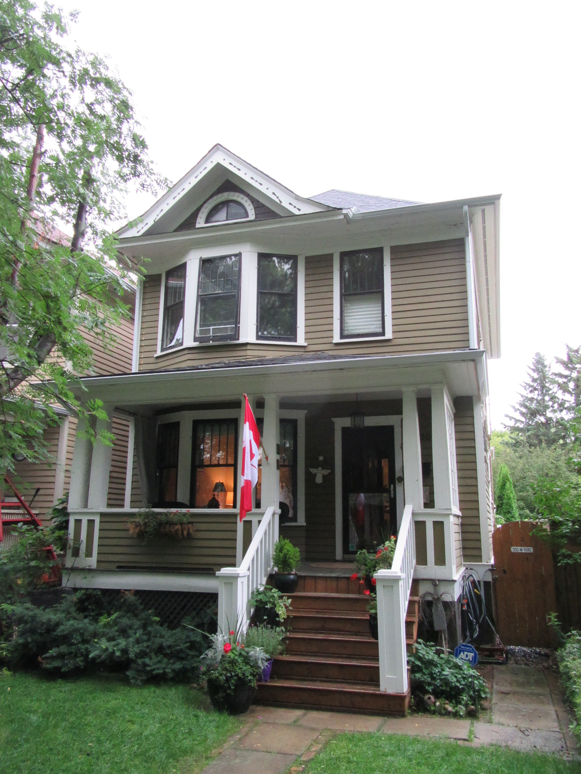 The Marshall Hopkins Residence is valued for its association with the early development of the Westmount neigbourhood during Edmonton’s population boom in the pre-war period