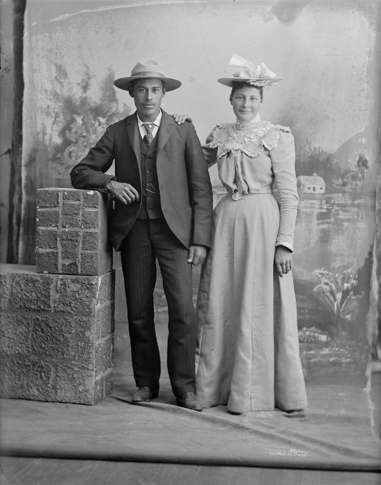 Last name Calihoo taken by the Ernest Brown Studios. Date unknown. Source: Provincial Archives of Alberta.