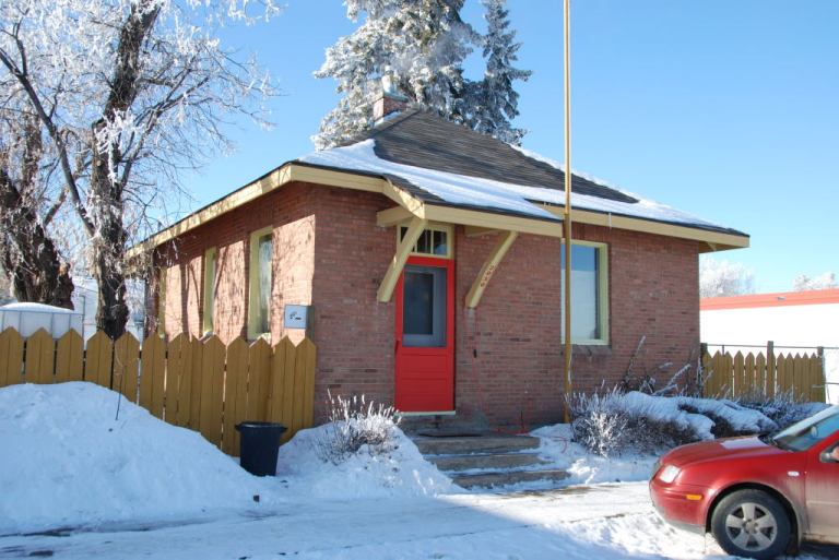 Alberta Government Telephones Exchange Building, Delburne. This standard plan building represents the role of the AGT in connecting people across Alberta, and fostering the development of the community.